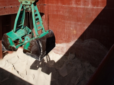 Verbrugge Terminals | Professionele op- en overslag van bulkproducten