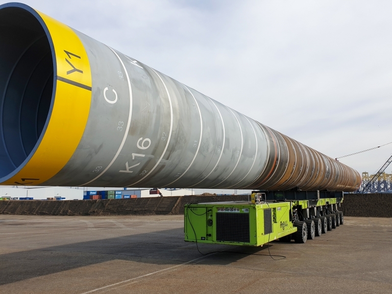 Verbrugge Terminals | Professional transshipment of project cargo
